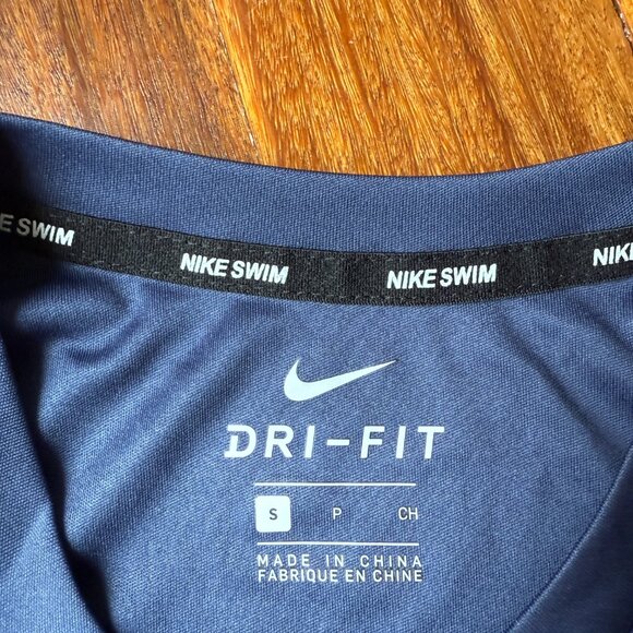 Nike Blue Sz S DRI-FIT Short Sleeve Rash guard Shirt - Picture 6 of 7